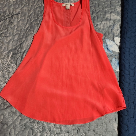 Womens sleeveless top - Picture 2 of 7
